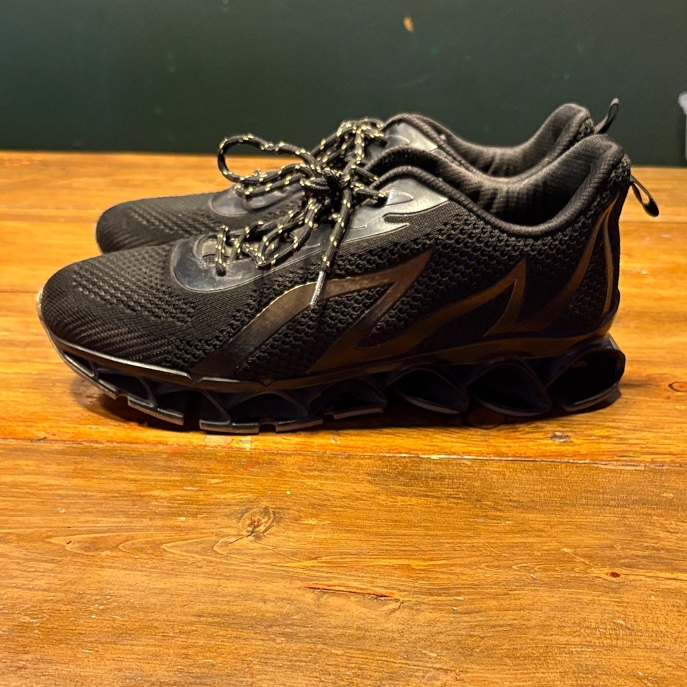 Black Athletic Running Shoes - US Size 11.5 , EU Size 45
